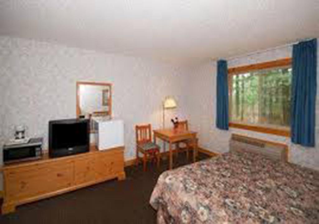 The Pinewood Lodge Au Gres Exterior foto
