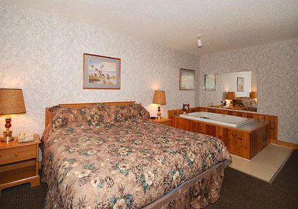 The Pinewood Lodge Au Gres Habitación foto